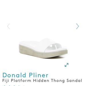 Donald J Pliner Fifi Platform Sandal